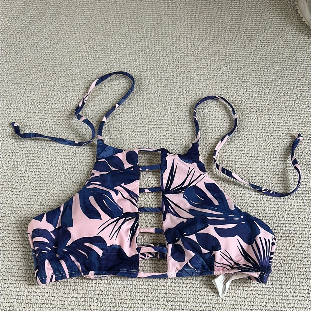 The Bikini Lab Pink and Blue Tropical Bikini Top🌿